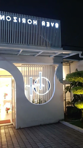 Opinii despre Over Horizon Resto în Kota Semarang - Gastronomi dan perhotelan