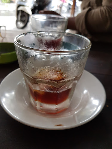 Suruput kopi - Gastronomi dan perhotelan