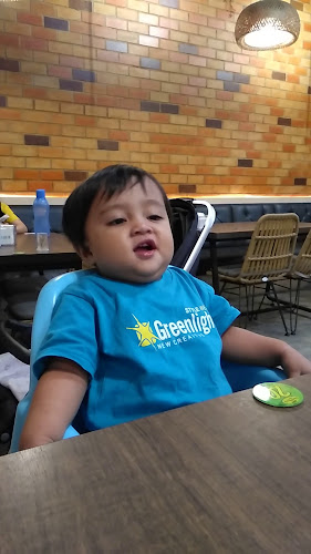 Opinii despre Daun Pisang Resto Grand Batam Mall în Kota Batam - Gastronomi dan perhotelan