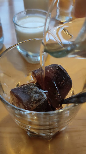 Opinii despre Dhapu Ava Koffie Sudirman în Kota Pekanbaru - Gastronomi dan perhotelan