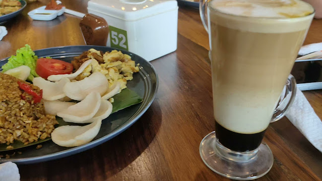 Jl. Suka Mulia No.A - 7, A U R, Kec. Medan Maimun, Kota Medan, Sumatera Utara 20212