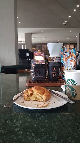Opinii despre Starbucks Reserve Bogor în Kota Bogor - Gastronomi dan perhotelan