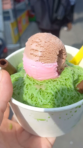 Opinii despre ES Bingsoo Korea - Arum Annis în Kota Surakarta - Gastronomi dan perhotelan