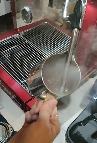 Kedai Kopi Carita - Gastronomi dan perhotelan