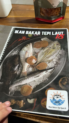 Opinii despre Ikan Bakar Tepi Laut 18 în Kota Bandung - Gastronomi dan perhotelan