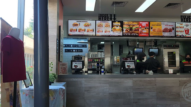 Jl. Hasanuddin No.12, RT.001/RW.03, Baru, Kec. Ujung Pandang, Kota Makassar, Sulawesi Selatan 90111