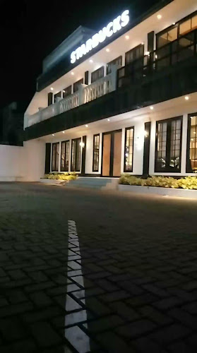 Starbucks Reserve Bogor - Gastronomi dan perhotelan