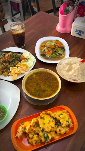 Opinii despre W-HaHa/Kwetiau Medan în Kota Balikpapan - Gastronomi dan perhotelan