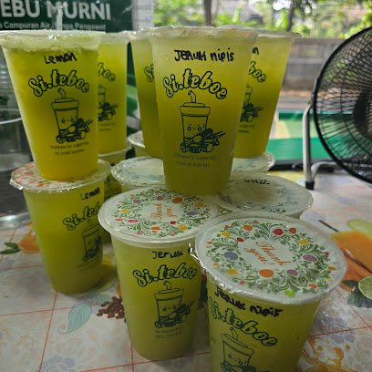 Es sari tebu Si Teboe