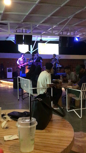 Opinii despre Nyaman Coffee în Kota Mataram - Gastronomi dan perhotelan