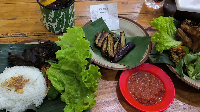 Warung Cari Makan - Kota Surakarta