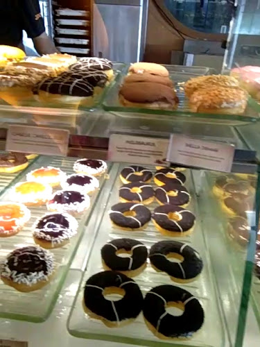 Opinii despre JCO COFFEE & DONUTS SANUR BALI în Kota Denpasar - Gastronomi dan perhotelan