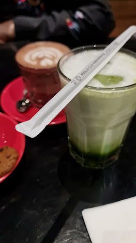 Area Komersial Graha Famili, Jl. Mayjend. Jonosewojo, Babatan, Wiyung, Surabaya, East Java 60226