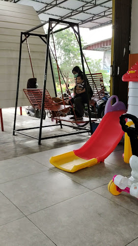 Opinii despre Rumah Bancakan Ayam bekakak în Kota Tanjung Pinang - Gastronomi dan perhotelan