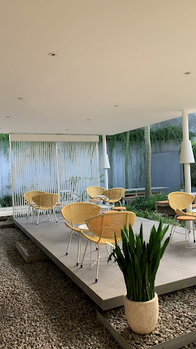 Kofu - Gastronomi dan perhotelan