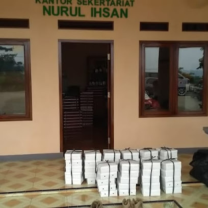 Dapur Delia catering dan aqiqah, Nasi Box, Snacks box, tumpeng mini, dll