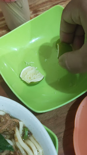 Warung Bakso Pak Jangkung - Gastronomi dan perhotelan