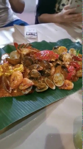 Opinii despre Warung Laut by Condong Square în Kota Singkawang - Gastronomi dan perhotelan