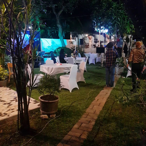 Opinii despre Kedai Kopi Men.Bar în Kota Tangerang Selatan - Gastronomi dan perhotelan