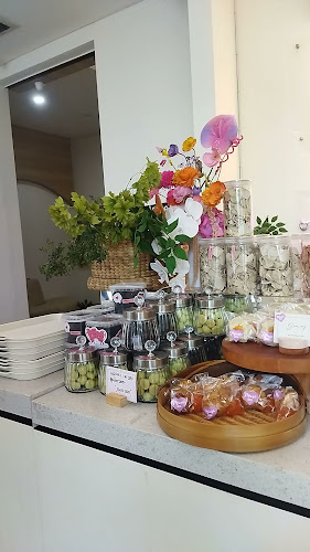 Opinii despre Iris Bakehouse în Kota Semarang - Gastronomi dan perhotelan