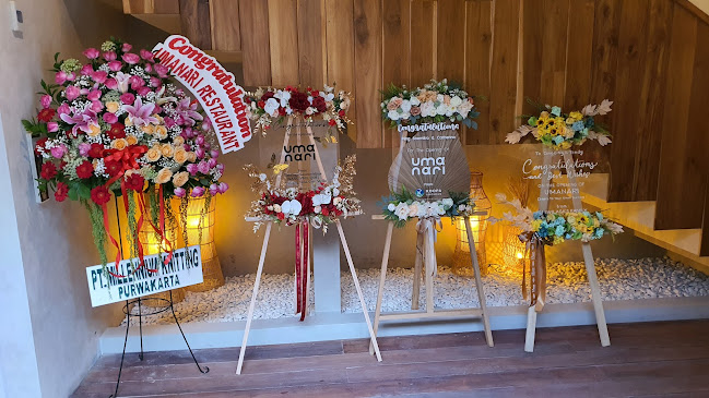 Umanari Cafe & Resto - Gastronomi dan perhotelan