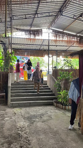 Opinii despre Lesehan Bambu sayang-sayang în Kota Mataram - Gastronomi dan perhotelan