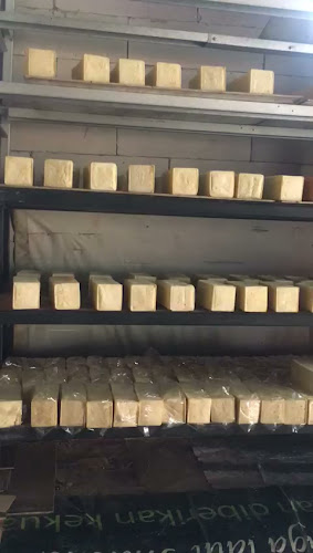 Opinii despre Produksi Roti Tawar Barokah în Kota Depok - Gastronomi dan perhotelan