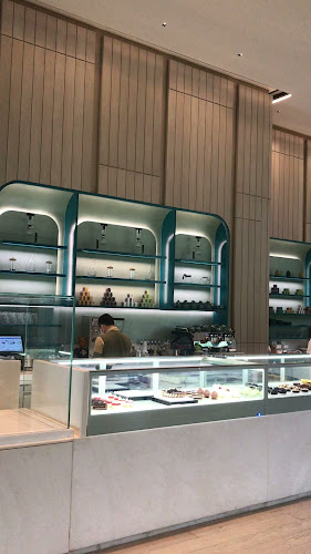 Opinii despre Goolali Gelato Bar & Patisserie în Kota Semarang - Gastronomi dan perhotelan