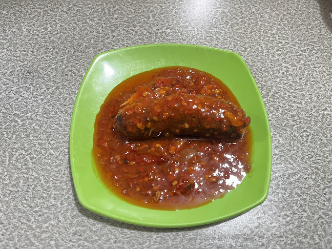 TARASO MAKAN PADANG (AYAM GEPREK & IKAN ASIN) - Kota Padang