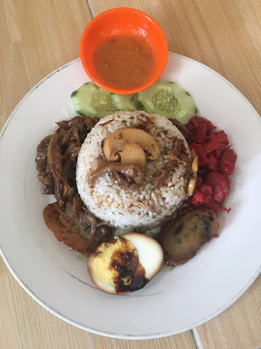 Jl. Hermansyah No.36C, Melayu, Kec. Singkawang Bar., Kota Singkawang, Kalimantan Barat 79122