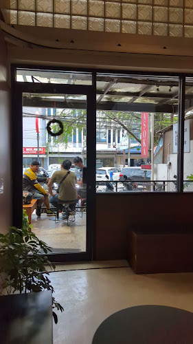 Jl. Lengkong Besar No.62, Cikawao, Kec. Lengkong, Kota Bandung, Jawa Barat 40261