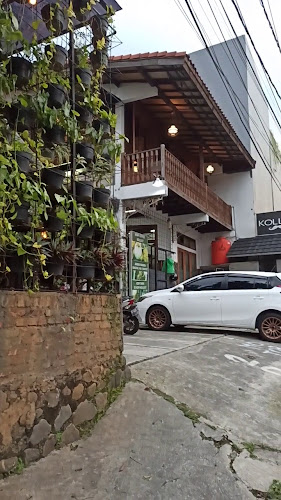 Jl. Destarata 3 No.2, RT.01/RW.16, Tegal Gundil, Kec. Bogor Utara, Kota Bogor, Jawa Barat 16152