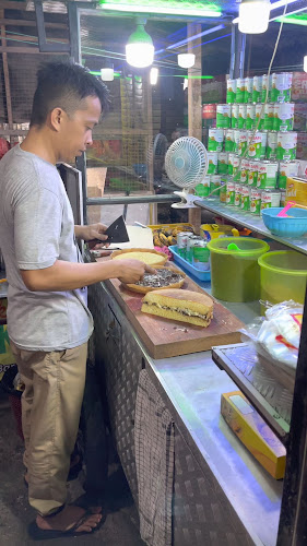 Opinii despre Martabak Manis Rangkuty în Kota Padang - Gastronomi dan perhotelan