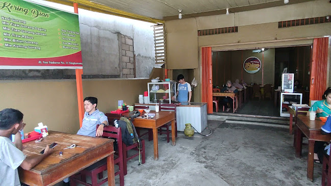 Jl. Yos Sudarso No.11, Melayu, Kec. Singkawang Bar., Kota Singkawang, Kalimantan Barat 79122