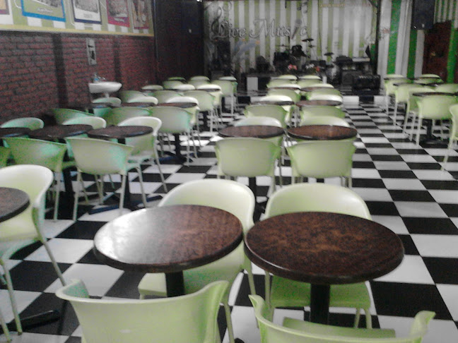 Ayam Penyet Jakarta Doktor Mansyur - Kota Medan