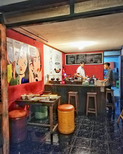 Suruput kopi - Gastronomi dan perhotelan