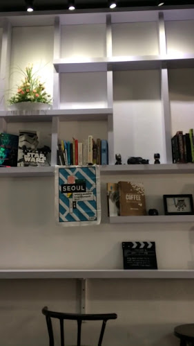 Umbra Coffee & Roastery - Kota Makassar