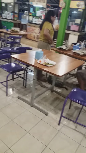 Sentra Wisata Kuliner Wiyung - Gastronomi dan perhotelan