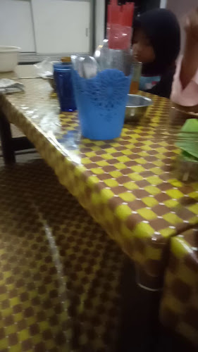 Opinii despre Rumah Makan Masakan Jawa "Nunut Urip" în Kota Bandar Lampung - Gastronomi dan perhotelan