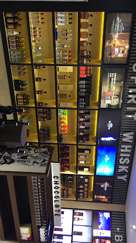 Opinii despre SANJAYA DUTY FREE SHOP în Kota Batam - Gastronomi dan perhotelan