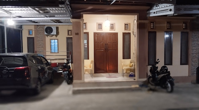 Opinii despre Rumah cemilan Alden mikhayla în Kota Banjarmasin - Gastronomi dan perhotelan