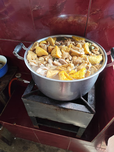 Jl. Kebon Tangkil No.15, Kb. Jeruk, Kec. Andir, Kota Bandung, Jawa Barat 40181