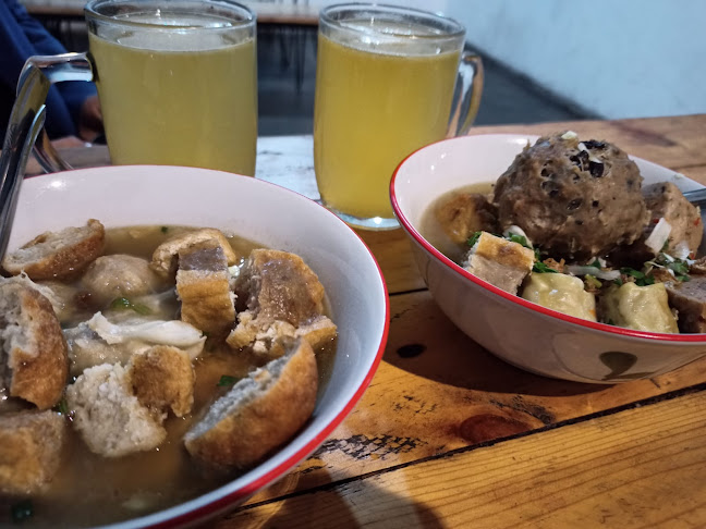Opinii despre Bakso Damas Madiun în Kota Madiun - Gastronomi dan perhotelan