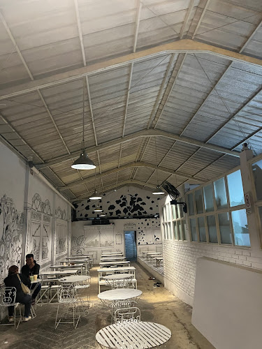 Sumur Si Doel - Gastronomi dan perhotelan