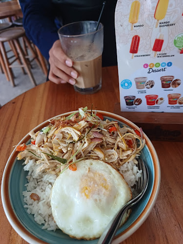 Opinii despre Dadi's Coffee Garden în Kota Depok - Gastronomi dan perhotelan