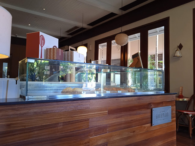 Le Cafe Gourmand - Gastronomi dan perhotelan