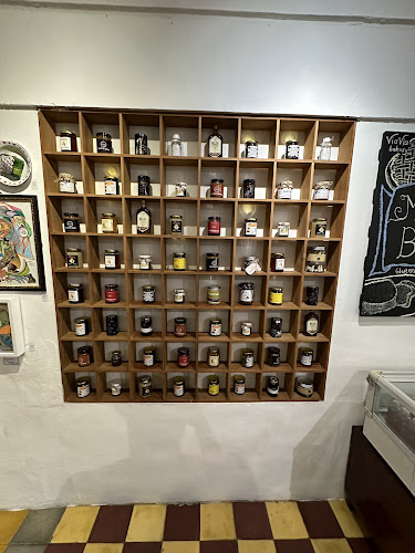 ViaVia Artisan Bakery - Kota Yogyakarta