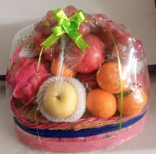 Opinii despre Toko Buah Lapak Ayu în Kota Cilegon - Gastronomi dan perhotelan