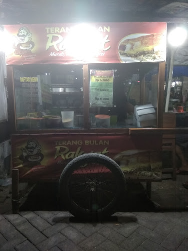 Opinii despre Terang Bulan Rakyat în Surabaya - Gastronomi dan perhotelan