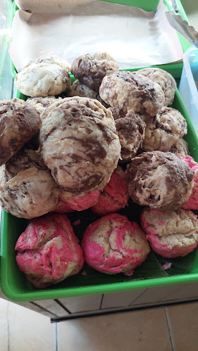 CRCF+99F, Baluwarti, Kec. Ps. Kliwon, Kota Surakarta, Jawa Tengah 57155